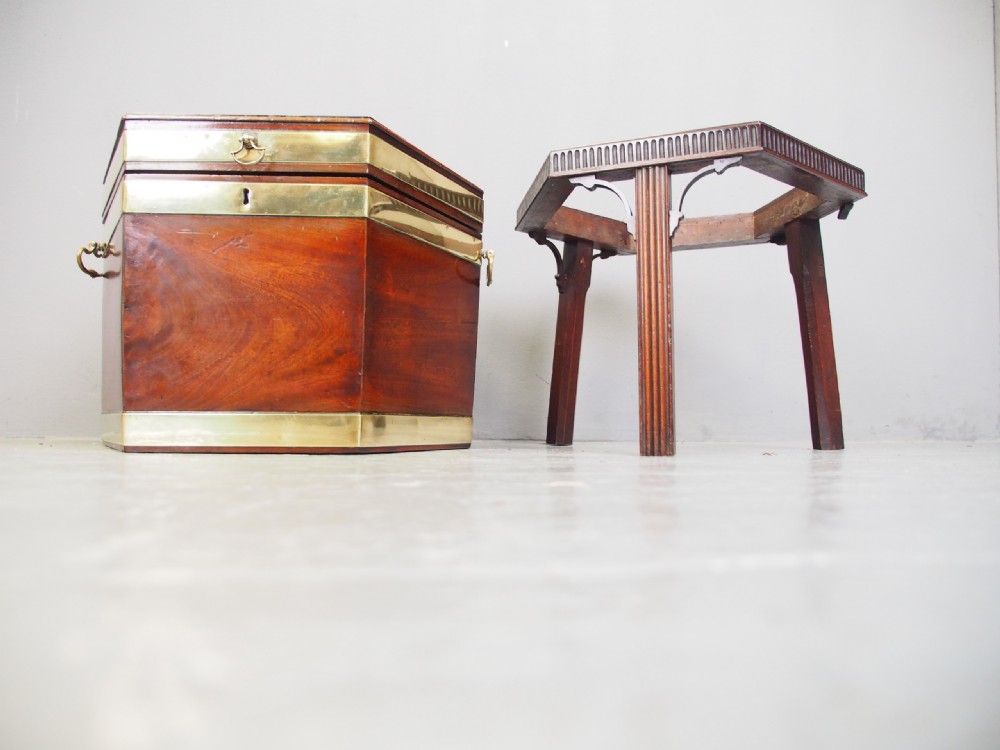 George III Inlaid Mahogany Polygon Wine Cooler View XIII