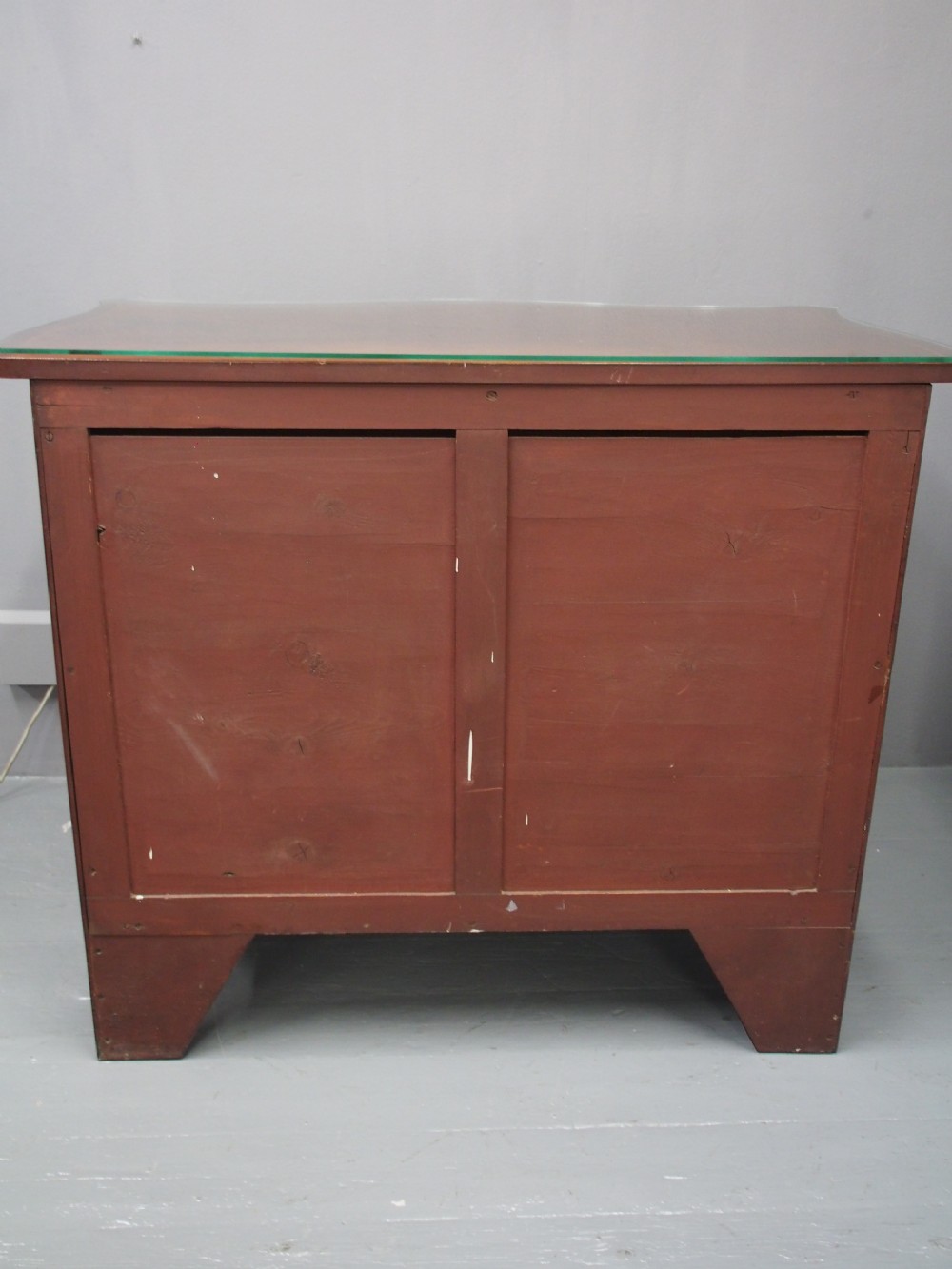 George III Inlaid Mahogany Serpentine Chest of Drawers View XIX