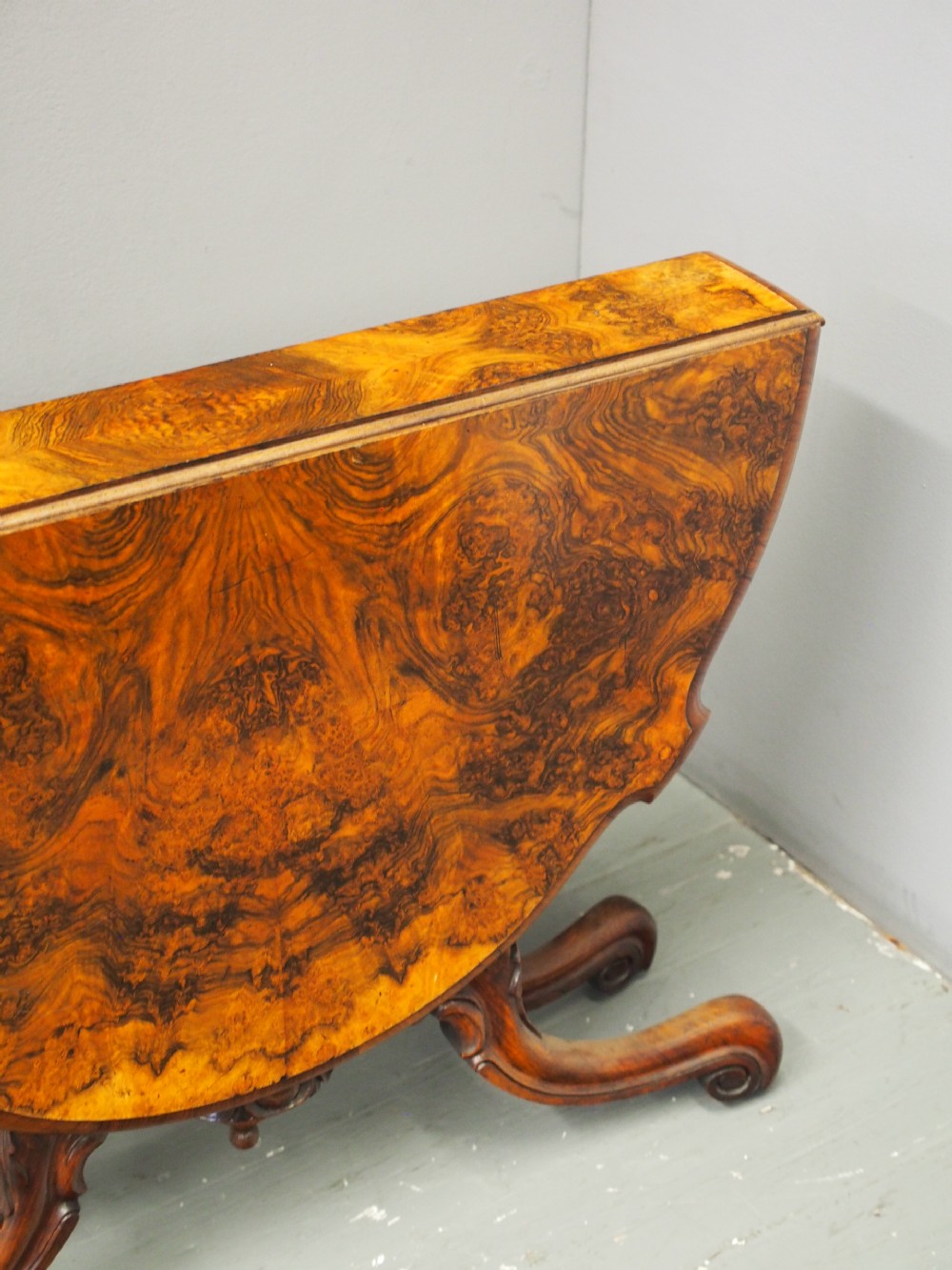 Large Victorian Burr Walnut Sutherland Tea Table View II