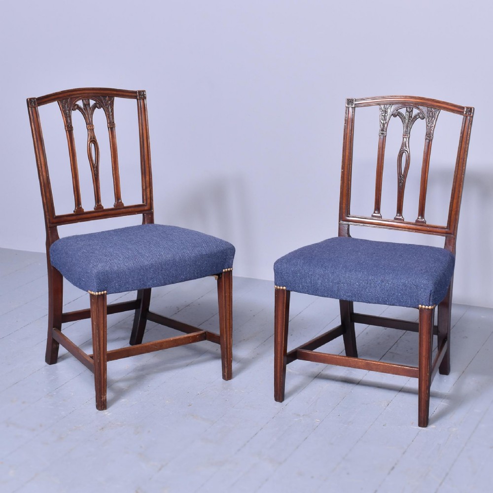 Pair of George III Hepplewhite Mahogany Chairs