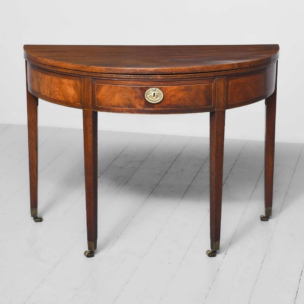 George III Tea Table Made of the Finest Quality Figured Spanish Mahogany