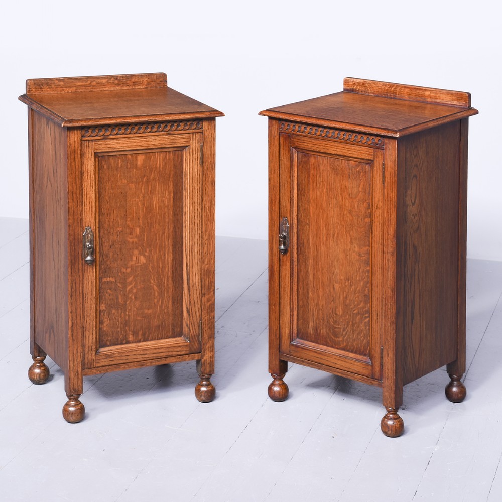 Pair Of Quality Figured Oak Bedside Lockers by Famous Cabinet Makers Waring & Gillows Of Lancaster