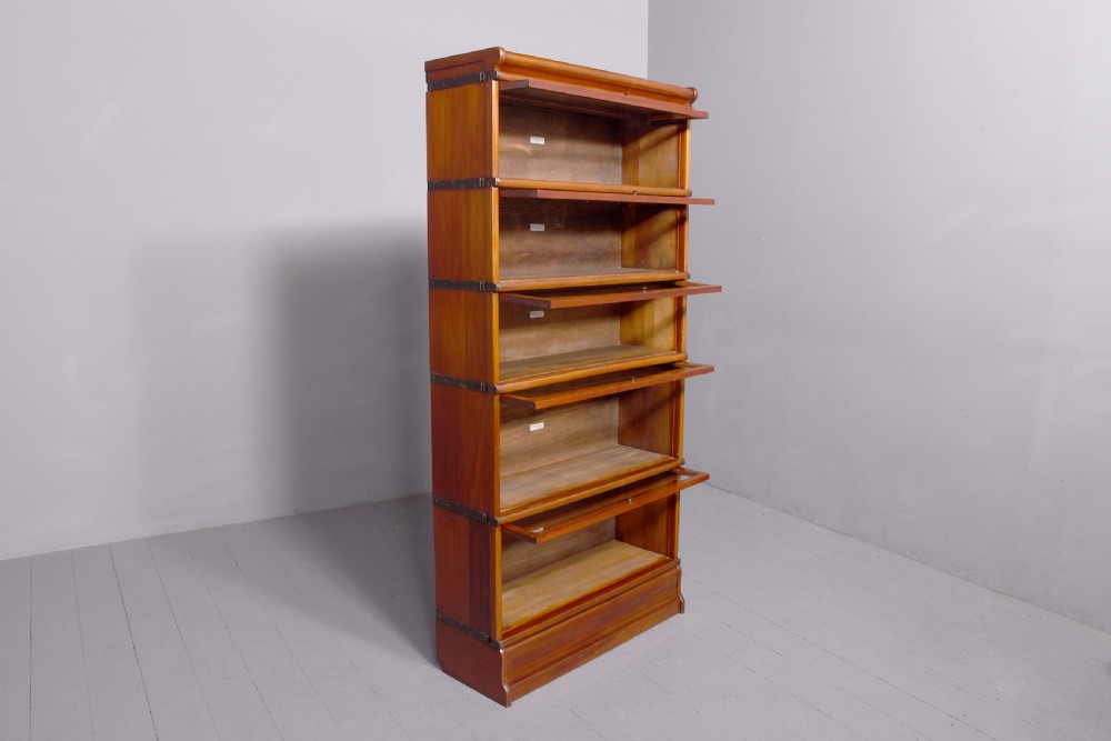 Globe - Wernicke five - section mahogany stacking bookcase, in perfect condition View V