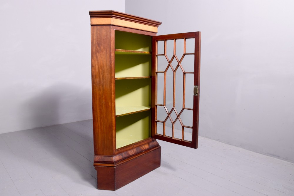 George III, large - size, free - standing mahogany corner cupboard – amazing value! View IV