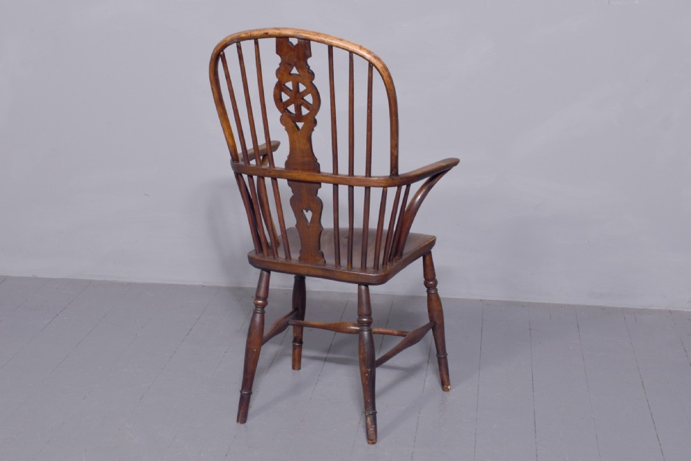 Yew & Elm Windsor Chair View II