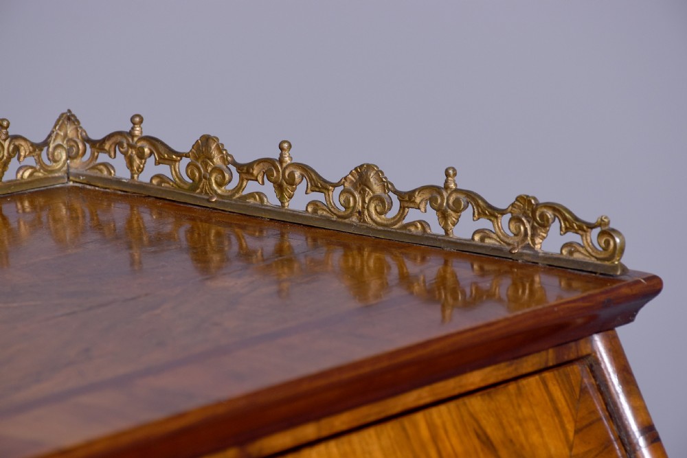 Attractive 19th Century French inlaid walnut ladies writing bureau View III