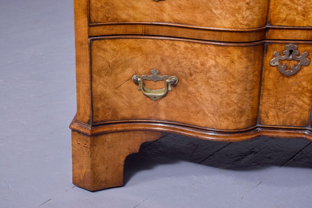 Quality George 2nd Style Block Front Burr Walnut Neat-Sized Chest of Drawers View IV