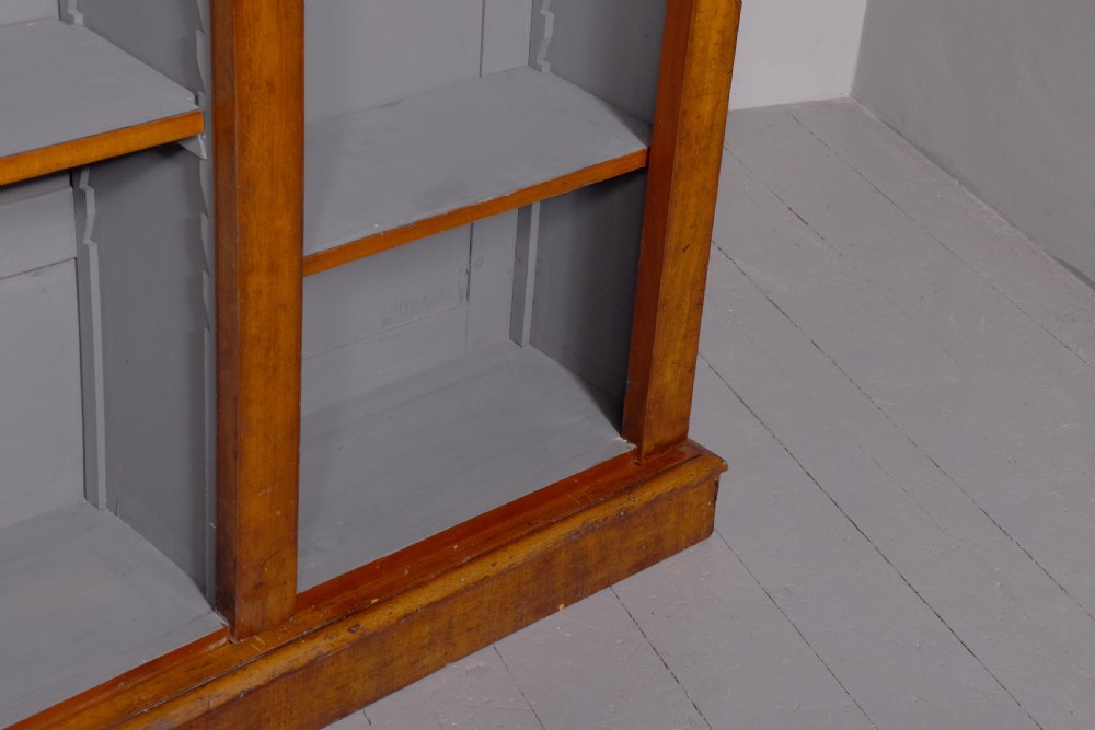 Quality three-section, mid-Victorian mahogany open bookcase View VI