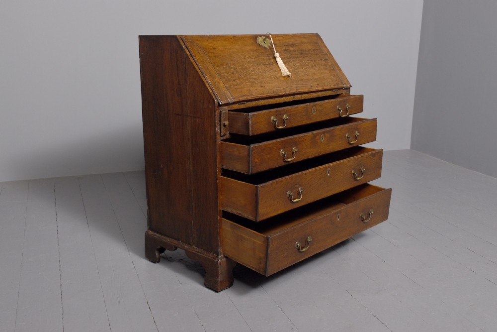 Early George III Oak Bureau View VIII