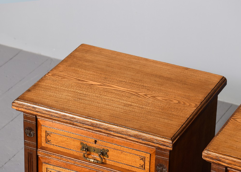 Pair of late 19th-century Arts and Crafts neat-sized ash chests of drawers/bedside lockers View VIII