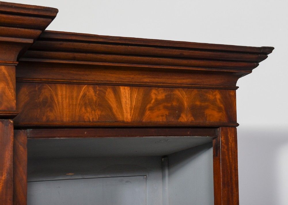 Quality mid-Victorian mahogany 3-section open breakfront bookcase. View III