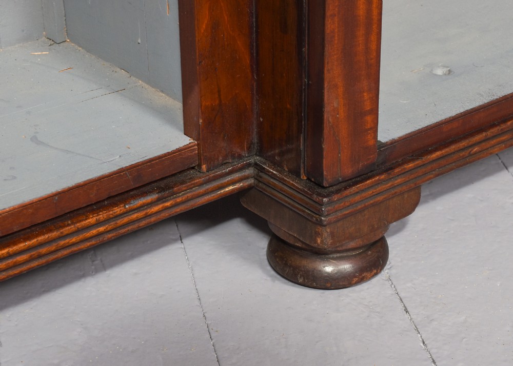 Quality mid-Victorian mahogany 3-section open breakfront bookcase. View VIII