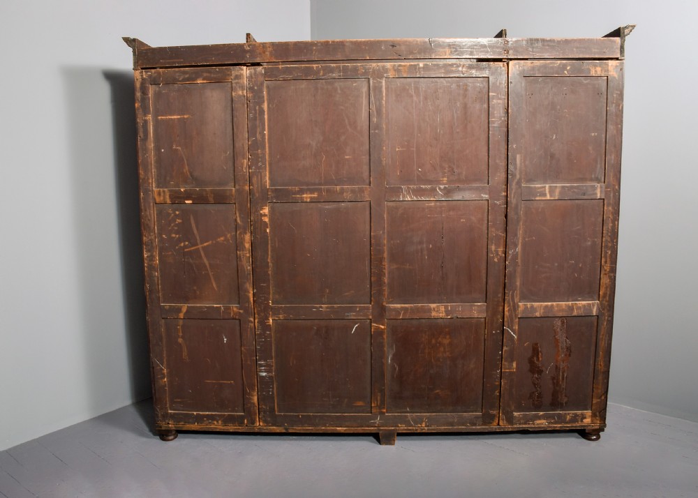 Quality mid-Victorian mahogany 3-section open breakfront bookcase. View XII