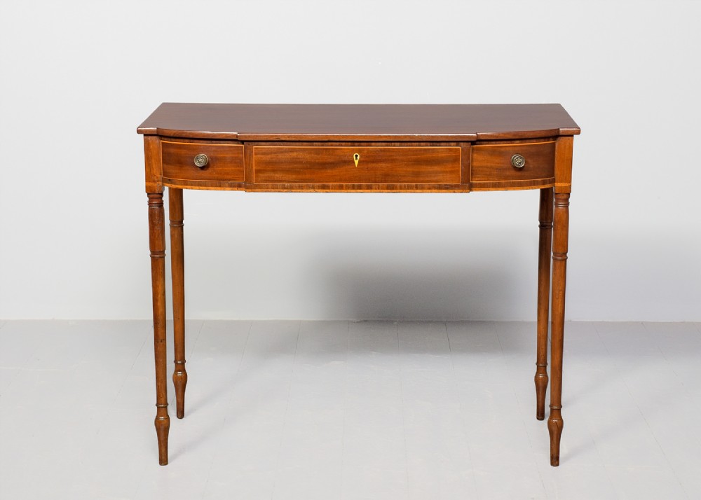 George III Mahogany Break-Fronted Side Table View VII