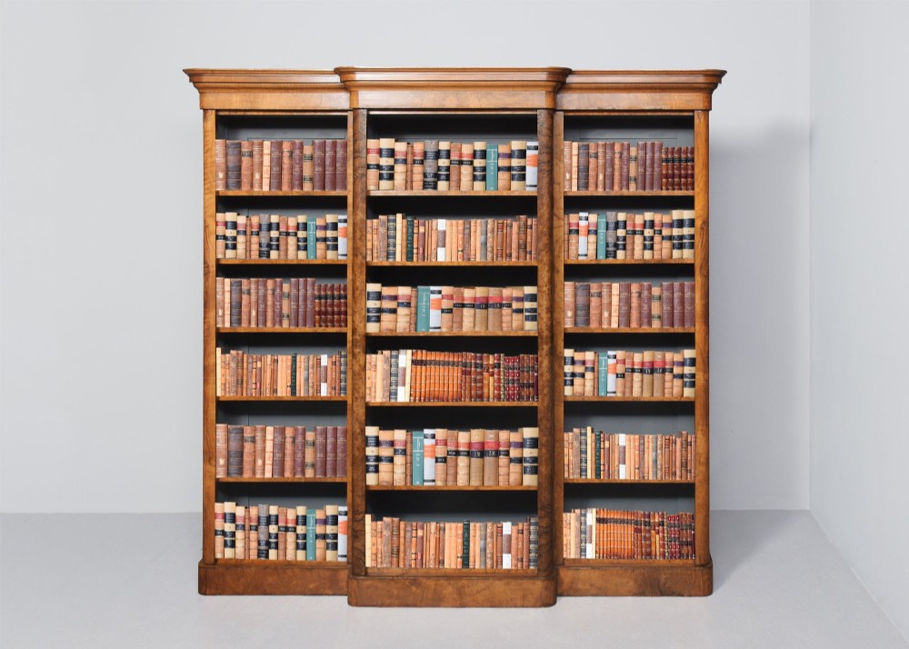Mid Victorian breakfront figured and burr walnut three-section open bookcase with a lovely mellow colour and excellent patina