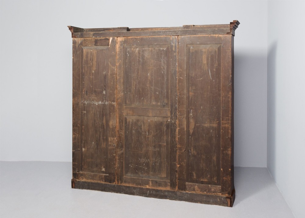 Mid Victorian breakfront figured and burr walnut three-section open bookcase with a lovely mellow colour and excellent patina View VI