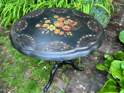 A VICTORIAN PAPIER MCH WINE TABLE