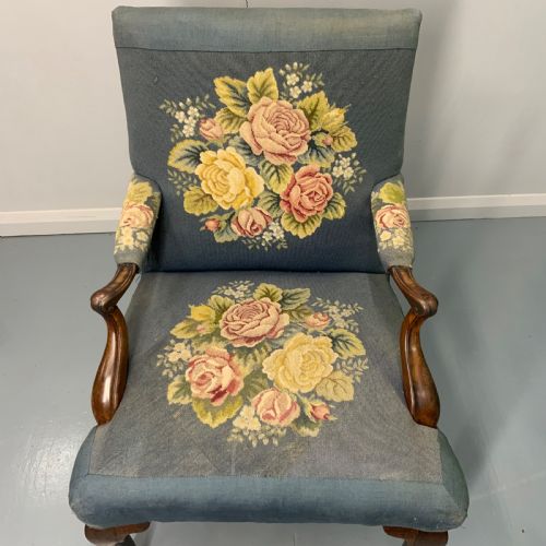 GEORGIAN WALNUT GAINSBOROUGH ARMCHAIR IN VINTAGE NEEDLEPOINT - ADDITIONAL PHOTO 3