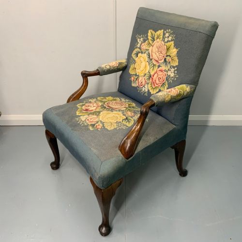 GEORGIAN WALNUT GAINSBOROUGH ARMCHAIR IN VINTAGE NEEDLEPOINT - ADDITIONAL PHOTO 6