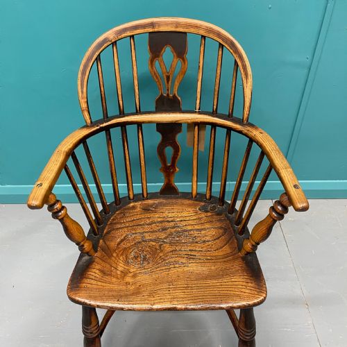 19TH CENTURY ASH AND ELM WINDSOR CHAIR WITH CRINOLINE - ADDITIONAL PHOTO 3