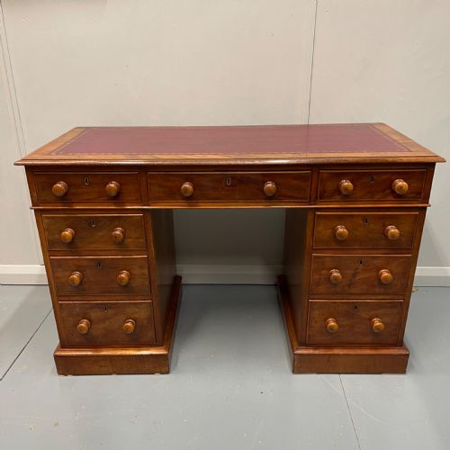 VICTORIAN KNEEHOLE PEDESTAL DESK WITH LEATHER TOP - ADDITIONAL PHOTO 1