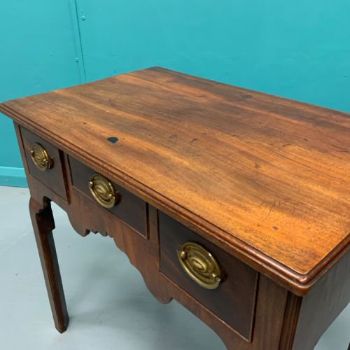 GEORGIAN MAHOGANY LOWBOY SIDE LAMP TABLE - ADDITIONAL PHOTO 3