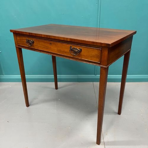 GEORGIAN TAPERED LEG DRESSING TABLE - ADDITIONAL PHOTO 1