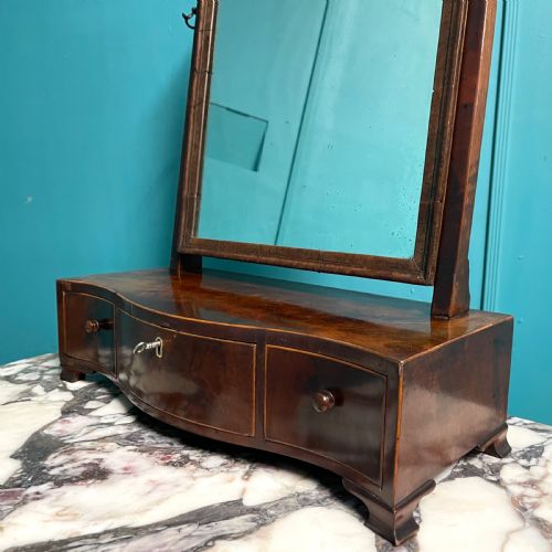 GEORGIAN SERPENTINE FRONT DRESSING TABLE MIRROR - ADDITIONAL PHOTO 2