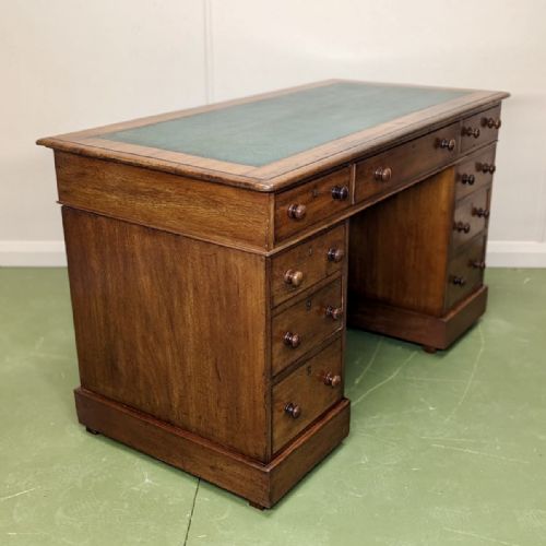 VICTORIAN MAHOGANY KNEEHOLE PEDESTAL DESK - ADDITIONAL PHOTO 4