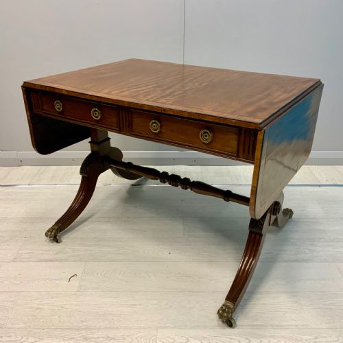 regency mahogany and cross banded sofa table - CATEGORY: ANTIQUE TABLES - DATED REGENCY