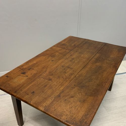 FRENCH ANTIQUE CHERRY COFFEE TABLE - ADDITIONAL PHOTO 1