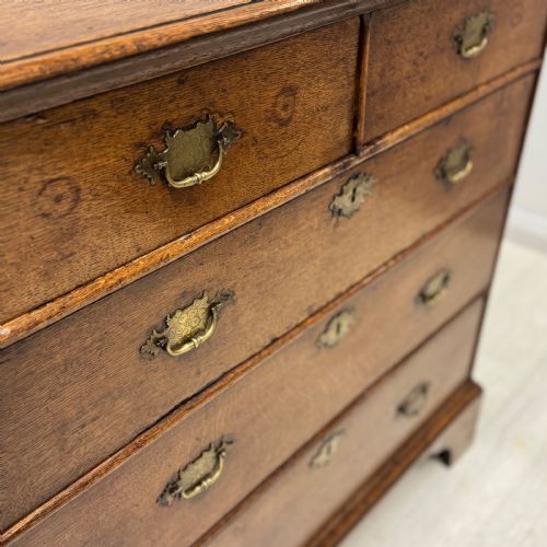 18TH CENTURY OAK CHEST OF DRAWERS - ADDITIONAL PHOTO 5