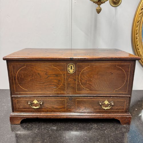 18TH CENTURY OAK MINI MULE CHEST