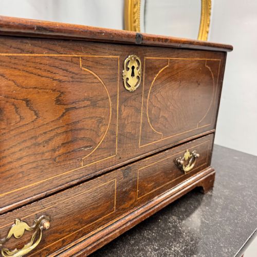 18TH CENTURY OAK MINI MULE CHEST - ADDITIONAL PHOTO 2