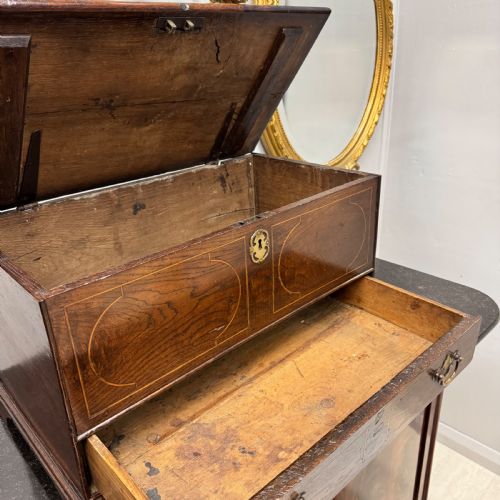 18TH CENTURY OAK MINI MULE CHEST - ADDITIONAL PHOTO 3