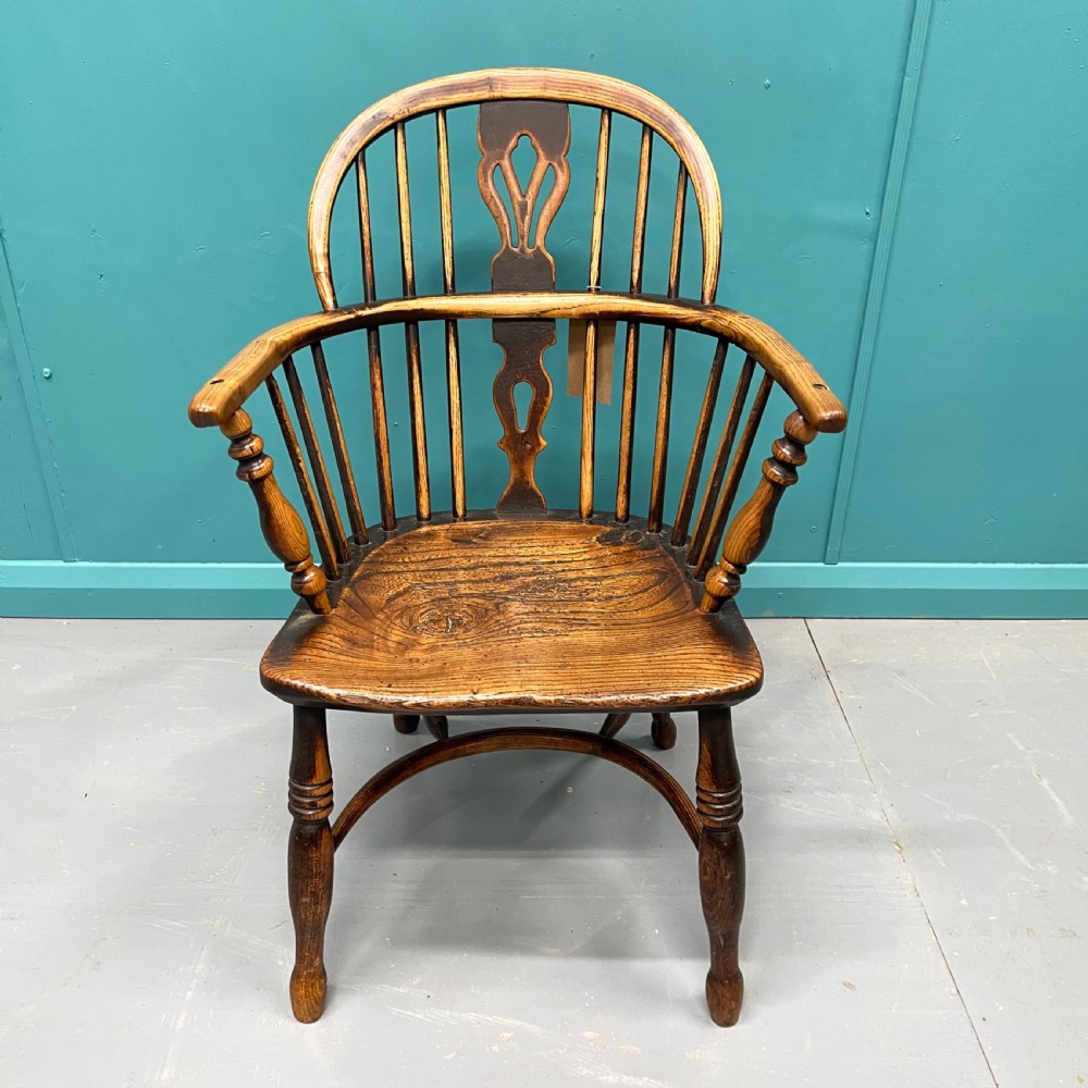 19th century ash and elm Windsor chair with crinoline View II