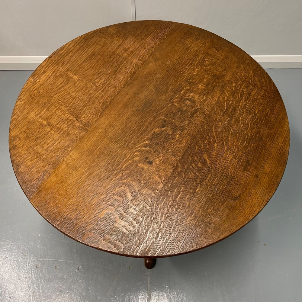 Georgian round oak side lamp table View II