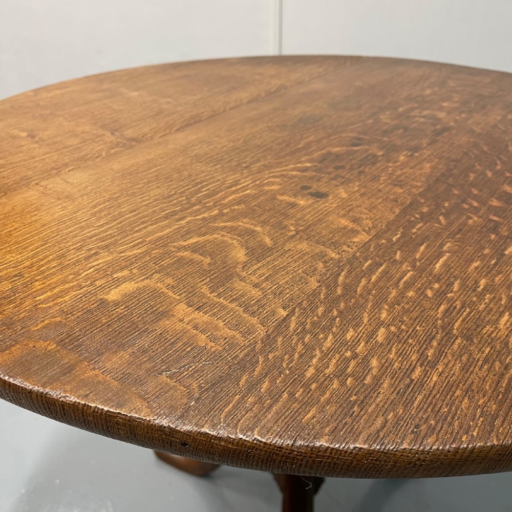Georgian round oak side lamp table View III