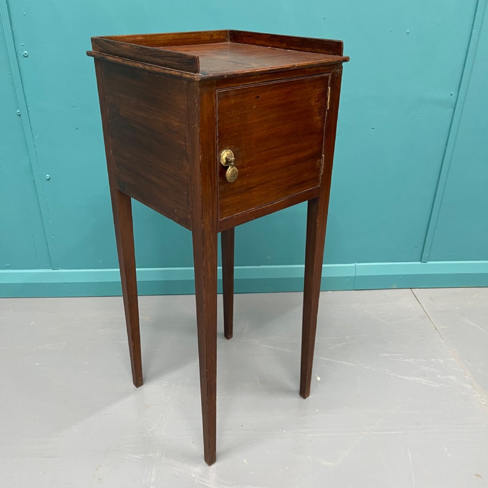 Regency cabinet on square tapered legs