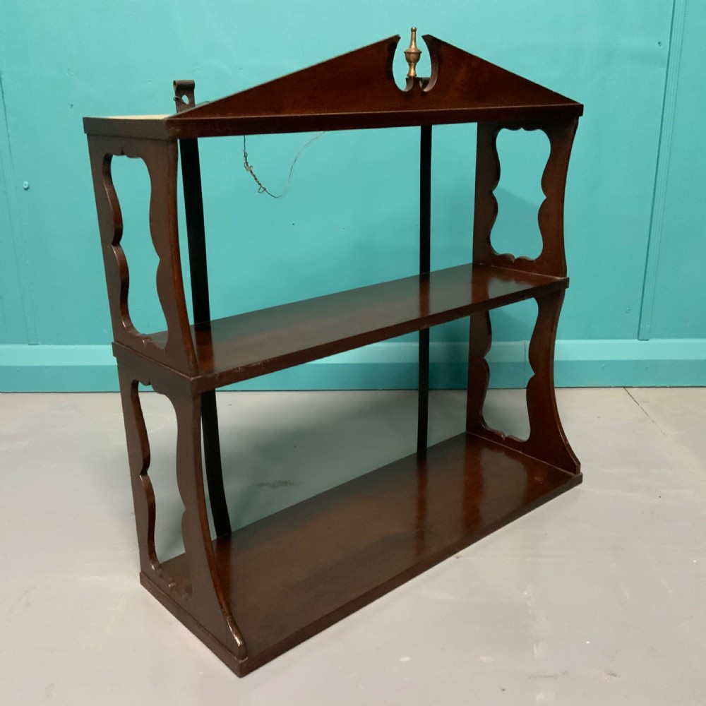Georgian mahogany wall hanging shelves