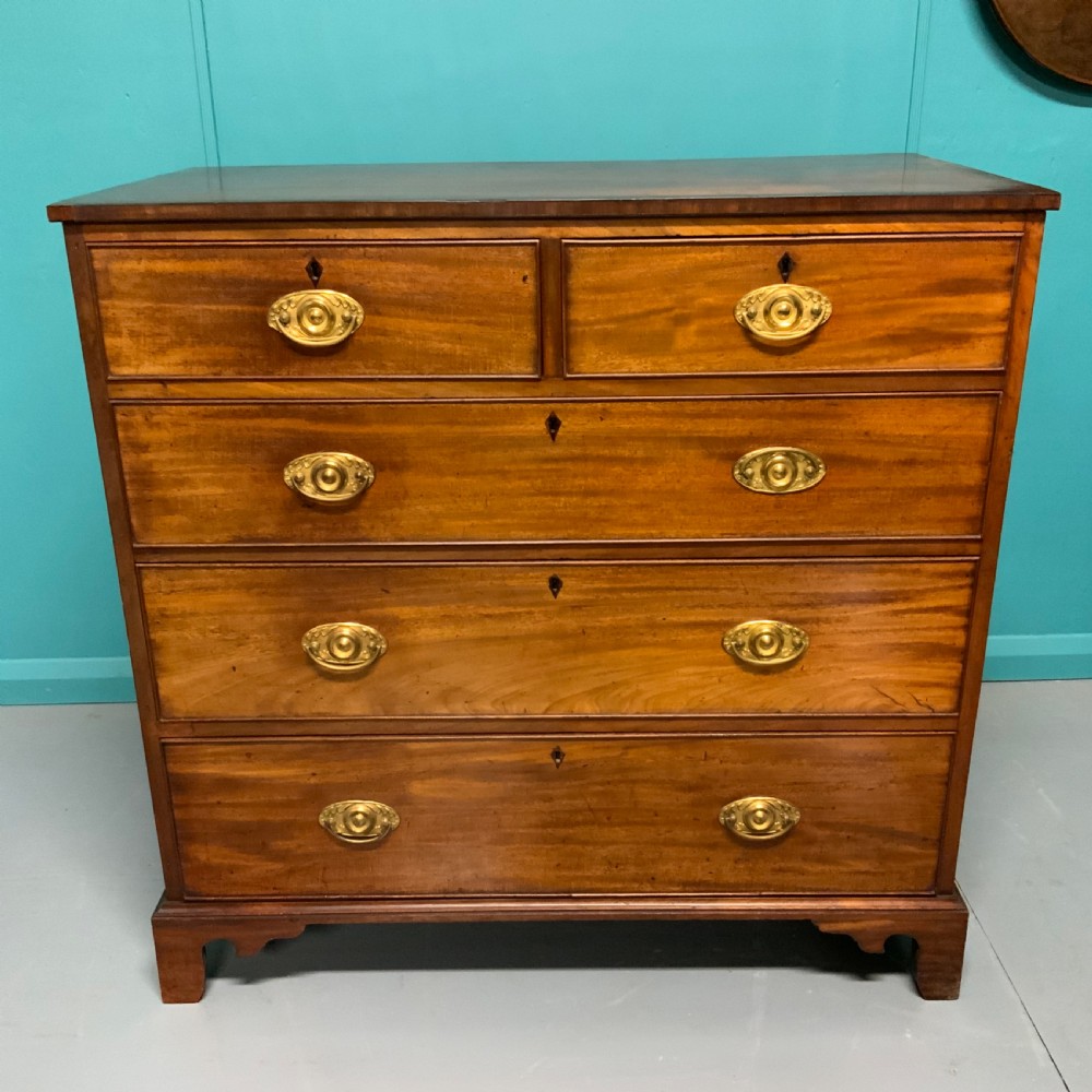 Georgian mahogany 5 drawer chest View II