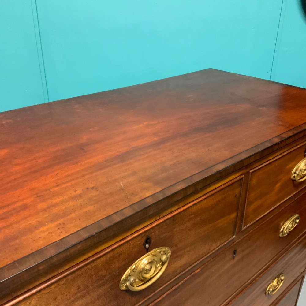 Georgian mahogany 5 drawer chest View III