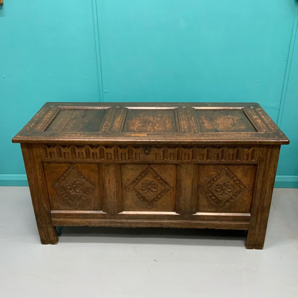 18th century oak panelled coffer View III