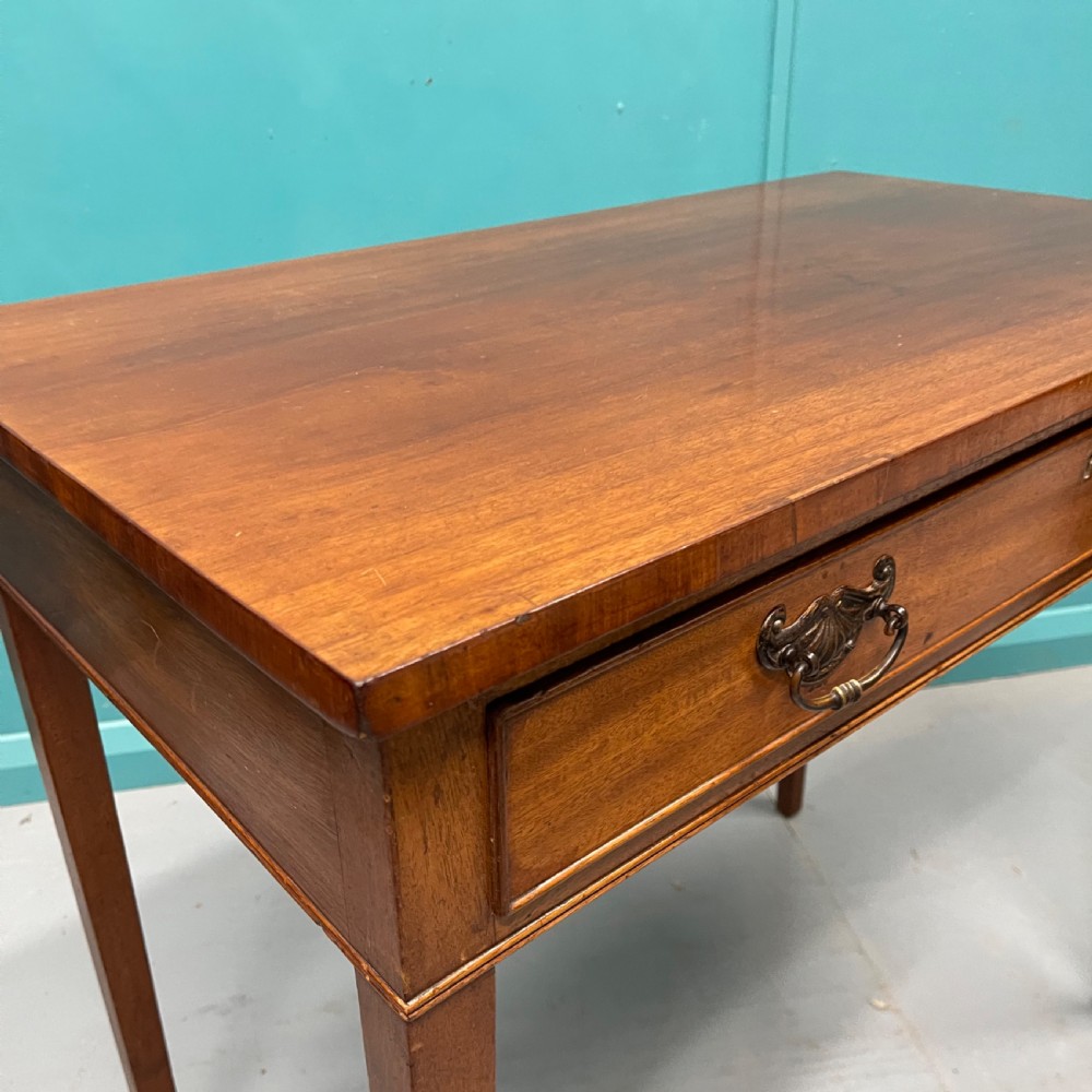 Georgian tapered leg dressing table View III
