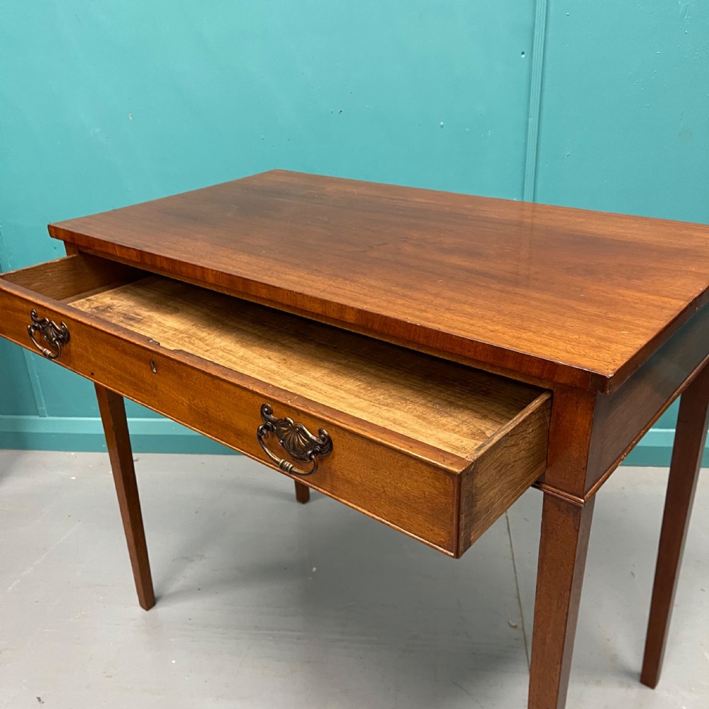 Georgian tapered leg dressing table View IV
