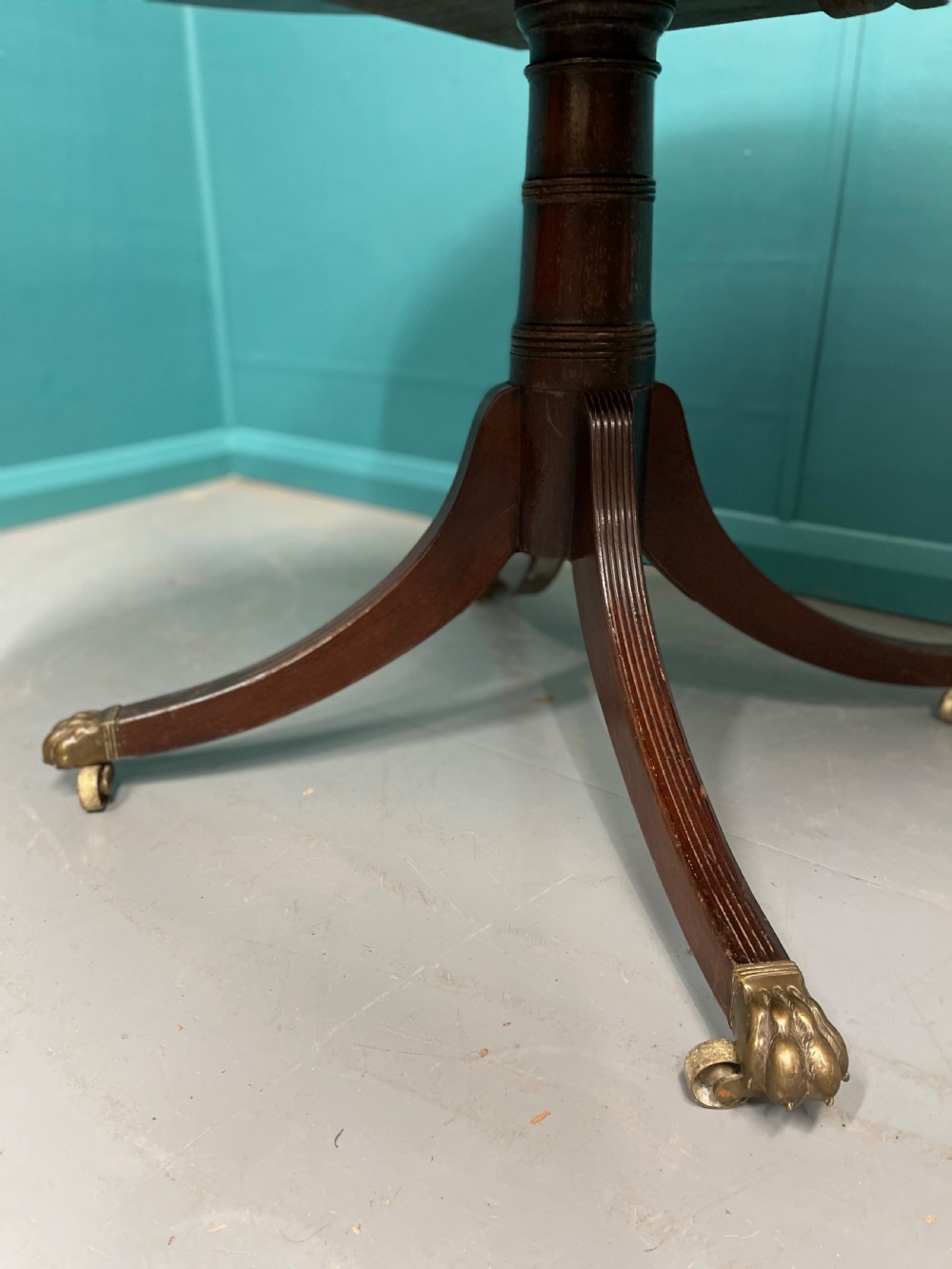 Regency oval mahogany centre table  View IV