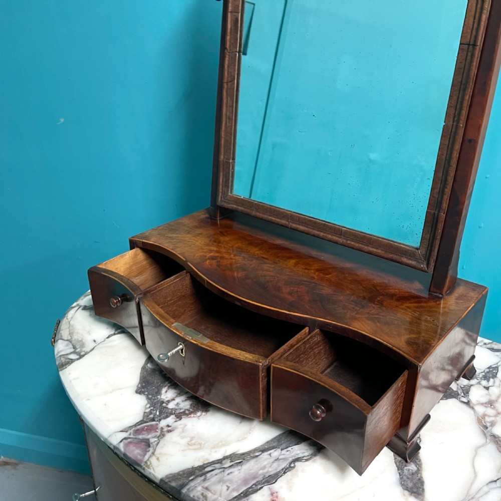 Georgian serpentine front dressing table mirror View IV
