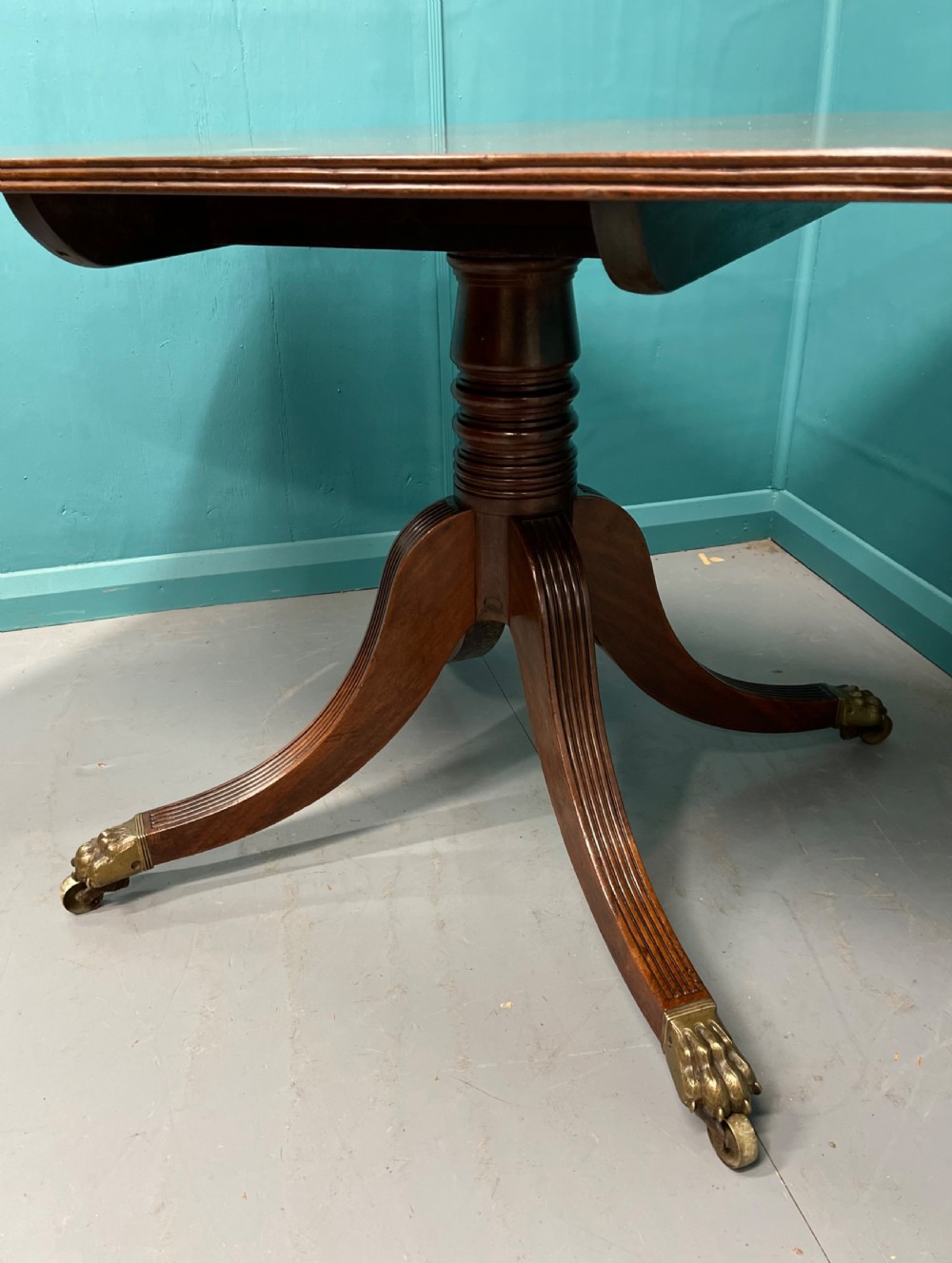 Georgian mahogany tilt top centre table View IV