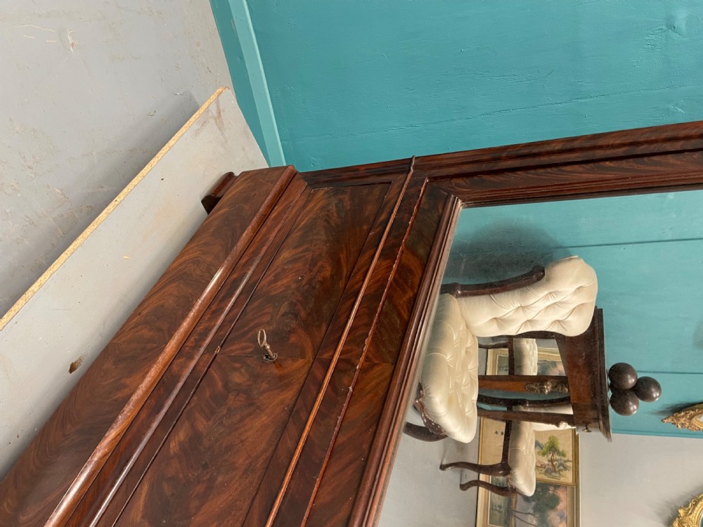 French mirror door armoire with adjustable shelves View VIII