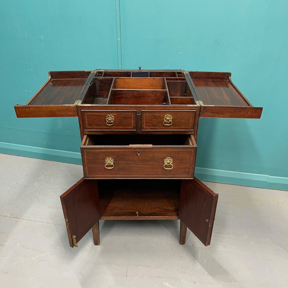 Georgian inlaid Gentleman’s dressing chest View VII